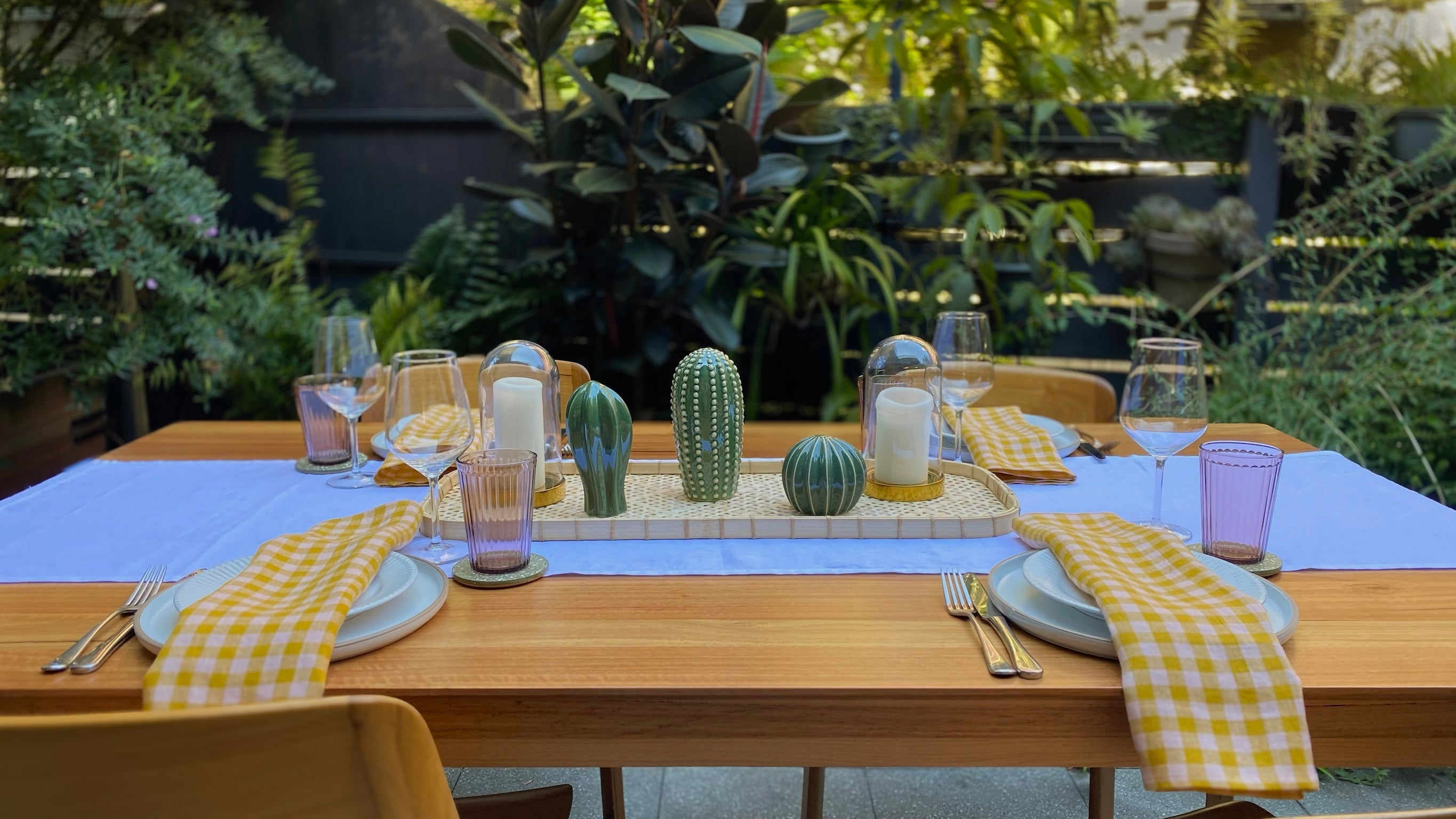 The Art of the Two-Napkin Table