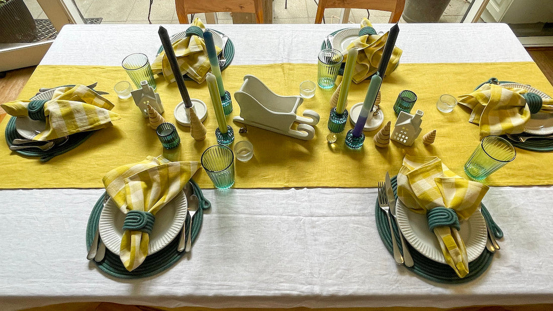 Colourful Christmas Table Setting Ideas for an Aussie Summer
